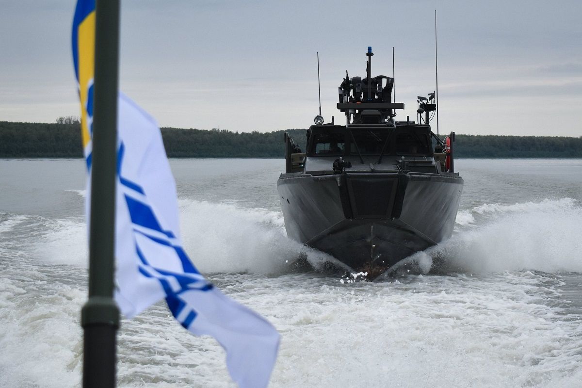 ВМС сформували дивізіон зі штурмових катерів CB90