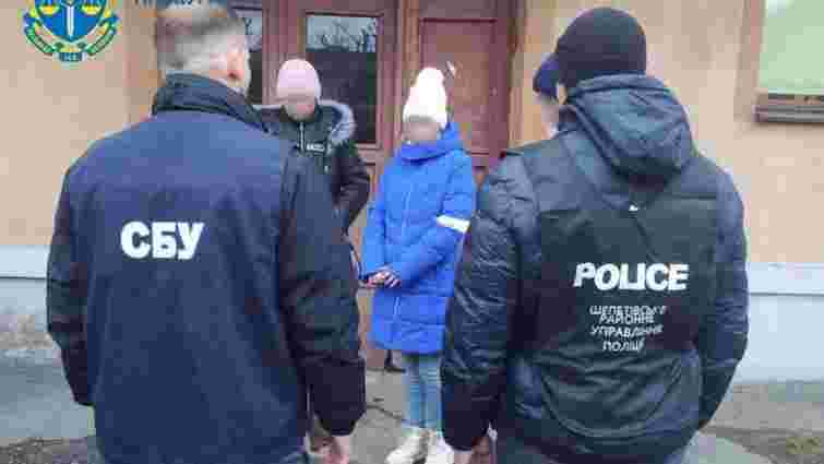 За підпал міськради на замовлення росіян мешканку Шепетівки увʼязнили на три роки