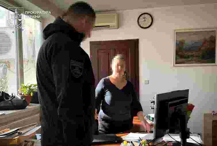 В автошколі Ужгорода складали іспити за водіїв, що були за кордоном