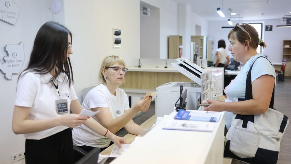 Служити людям – щодня: правда про соціальну сферу без прикрас