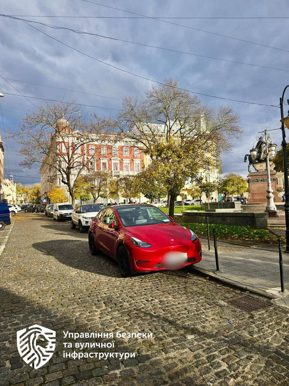 Порушення правила на заборону паркування ближче ніж за 10 метрів до пішохідного переходу