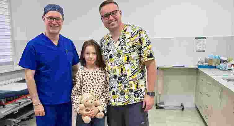 У Львові 8-річній дівчинці провели складну операцію, на яку за кордоном не наважувалися