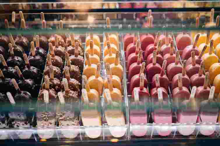 У Києві знищено склад виробника крафтового морозива на 3 млн грн