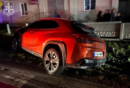 Тернопільська суддя на Lexus на смерть збила пішохода біля Рогатина