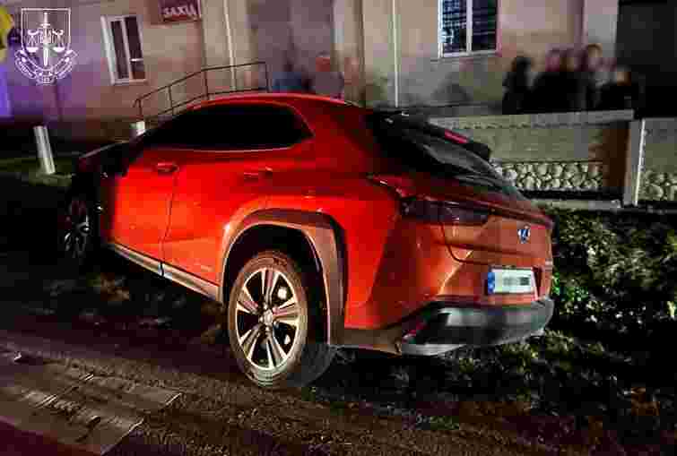 Тернопільська суддя на Lexus на смерть збила пішохода біля Рогатина