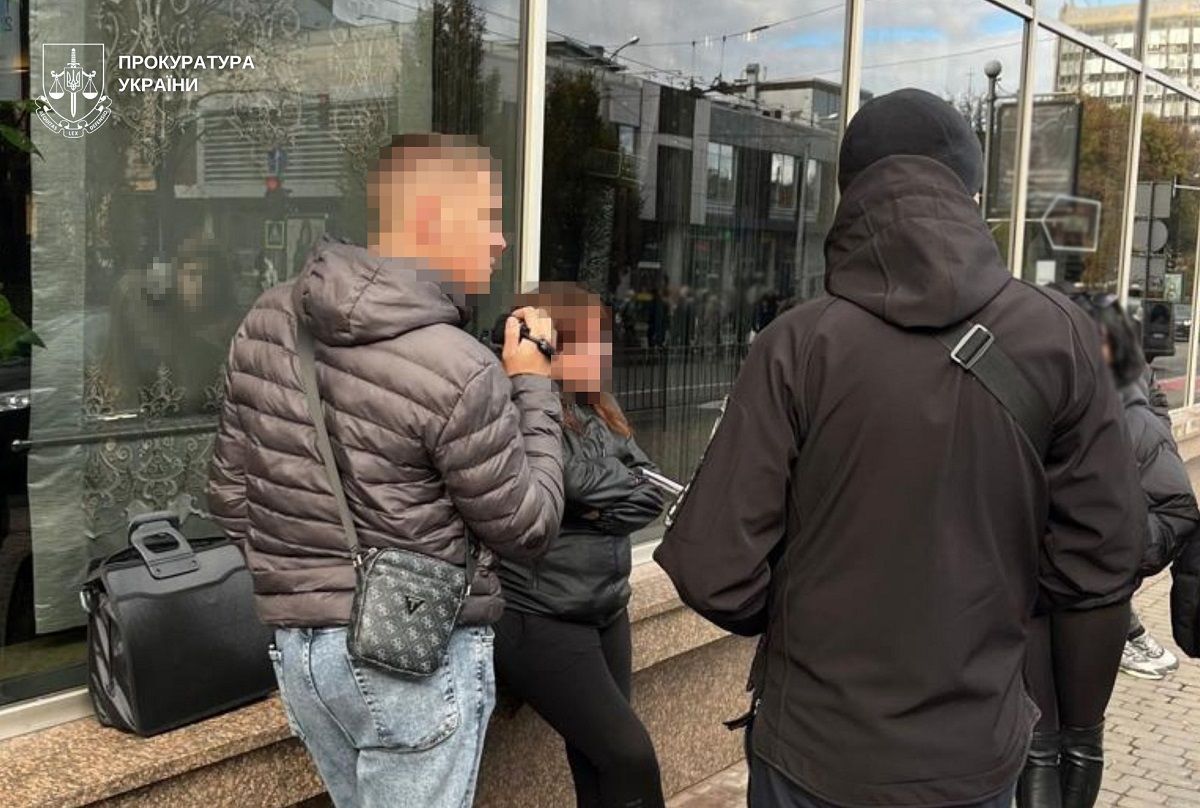 На Львівщині подружжя ошукало родичів військових на понад 1 млн грн