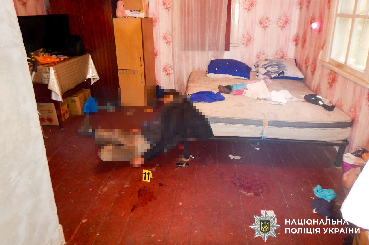 У селі Глушиця Сарненського району сталося подвійне вбивство (фото поліції)