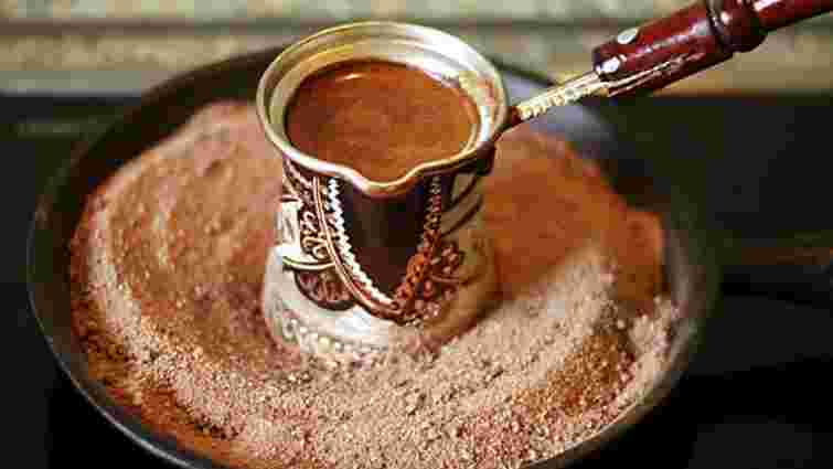 Усі роблять цю помилку: як не можна варити каву у джезві 