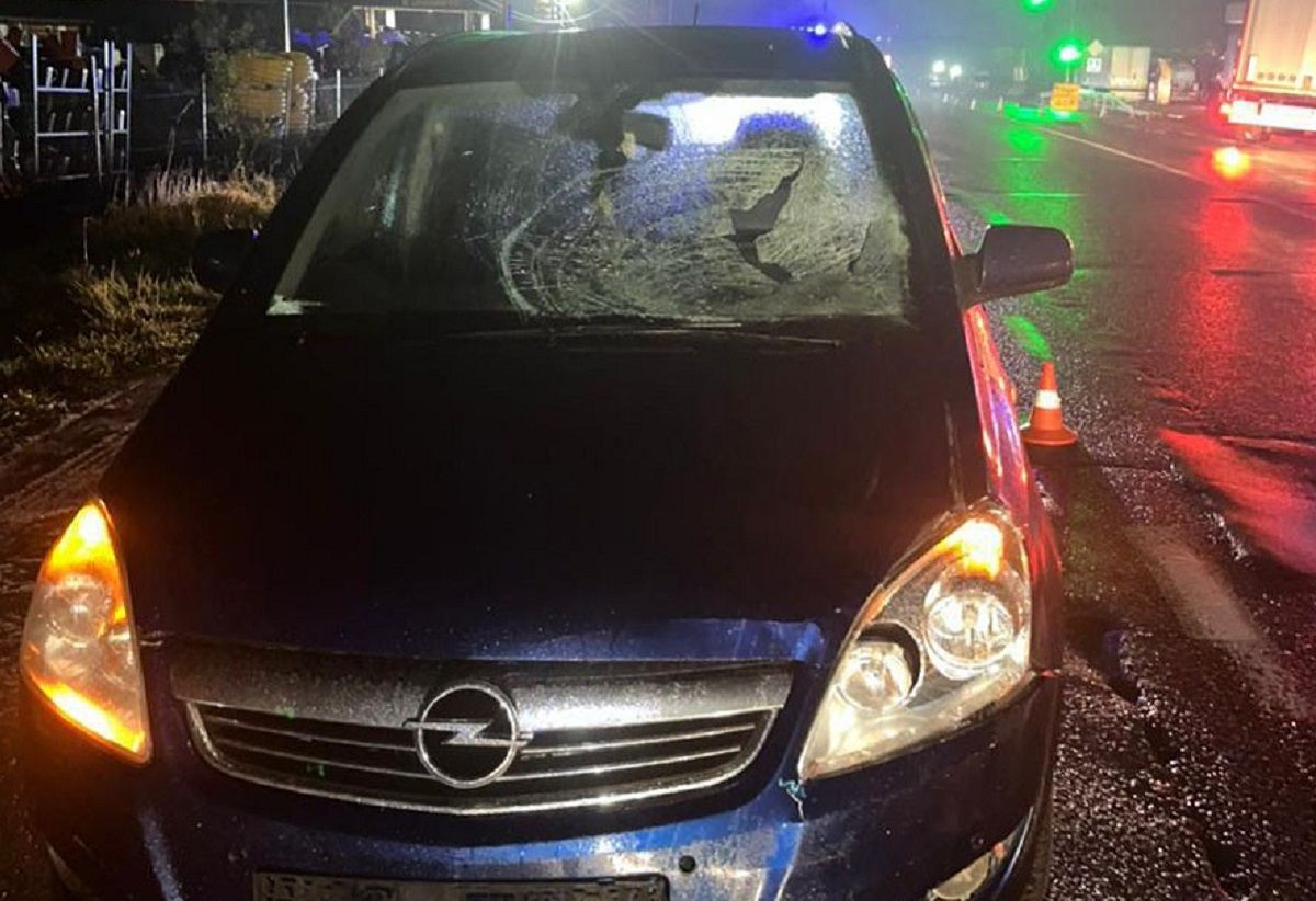Поблизу Львова внаслідок наїзду двох автомобілів загинула пішохідка
