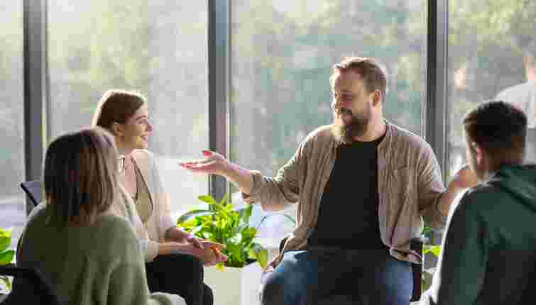 Помилка, яку допускають усі: коли варто говорити «їх», а коли – «їхній»