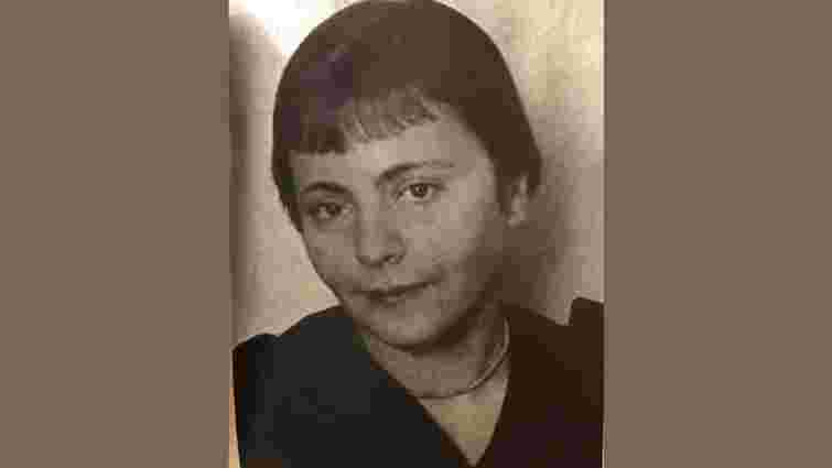 Поетка-німфоманка, яка клала голову в пащу тигра й оспівувала Сталіна