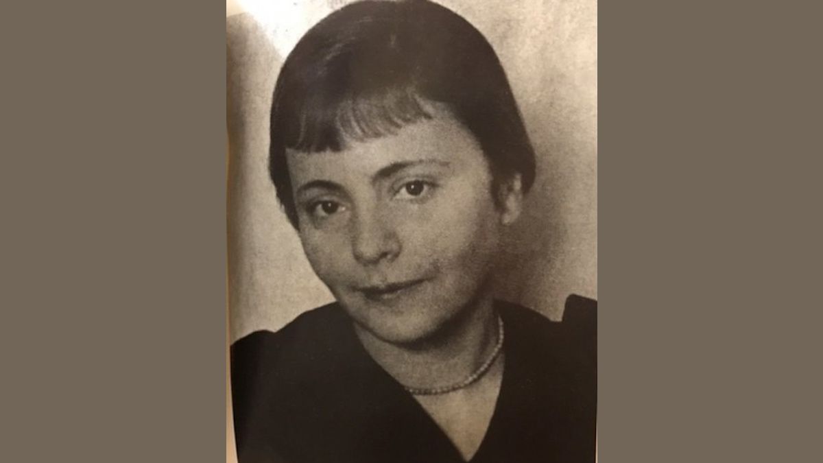 Поетка-німфоманка, яка клала голову в пащу тигра й оспівувала Сталіна