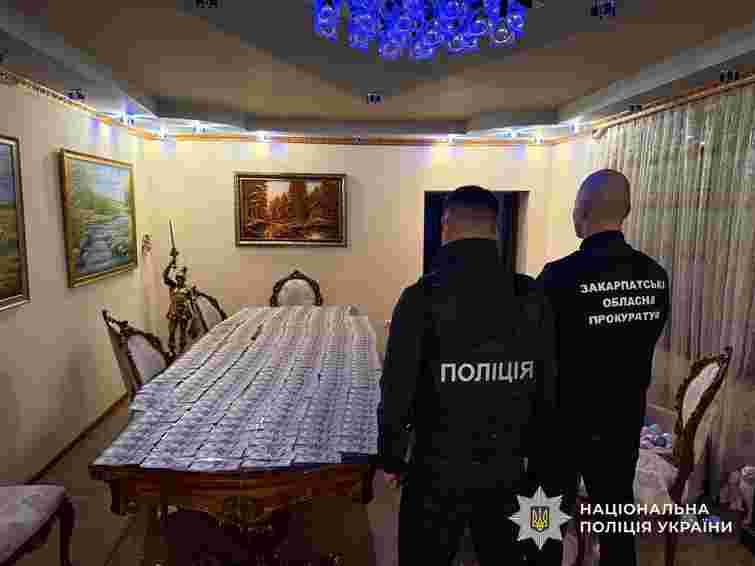 На Закарпатті ухилянтів переправляли під прикриттям видобутку гравію біля пункту пропуску