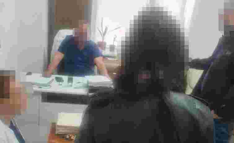 Чотирьох лікарів Буської лікарні затримали за фіктивні діагнози