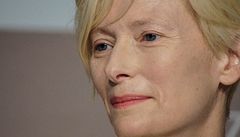 Чаклунка, вампірка і навіть чоловік: найяскравіші ролі Тільди Свінтон