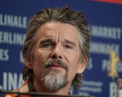 Вампір, священник і нестримний романтик: найкращі ролі Ітана Гоука