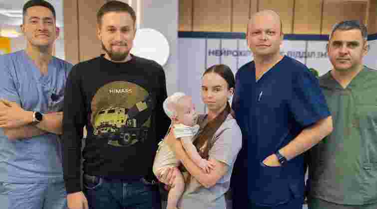 Нейрохірурги Львова врятували 6-місячного малюка з важкою черепно-мозковою травмою