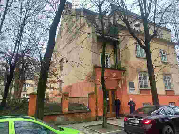 Львівська міська рада програла суд за будівлю колишньої онкополіклініки