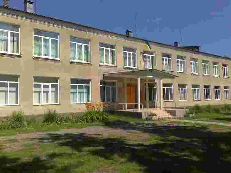 Жителя Тернопільщини судили за побиття однокласників його доньки