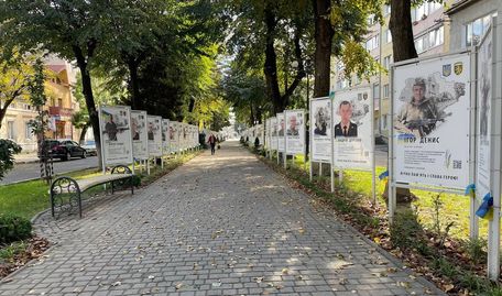 Міську владу Стрия розкритикували за недоречні вірші на похоронах героїв