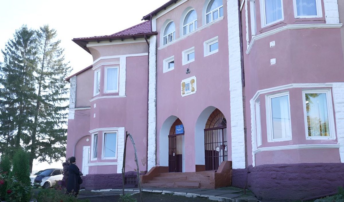 У школах на Буковині є класи, де навчаються один або два учні