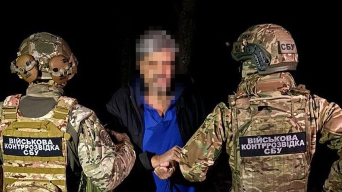 Чоловік працівниці ФСБ намагався підірвати харків'ян у міському парку