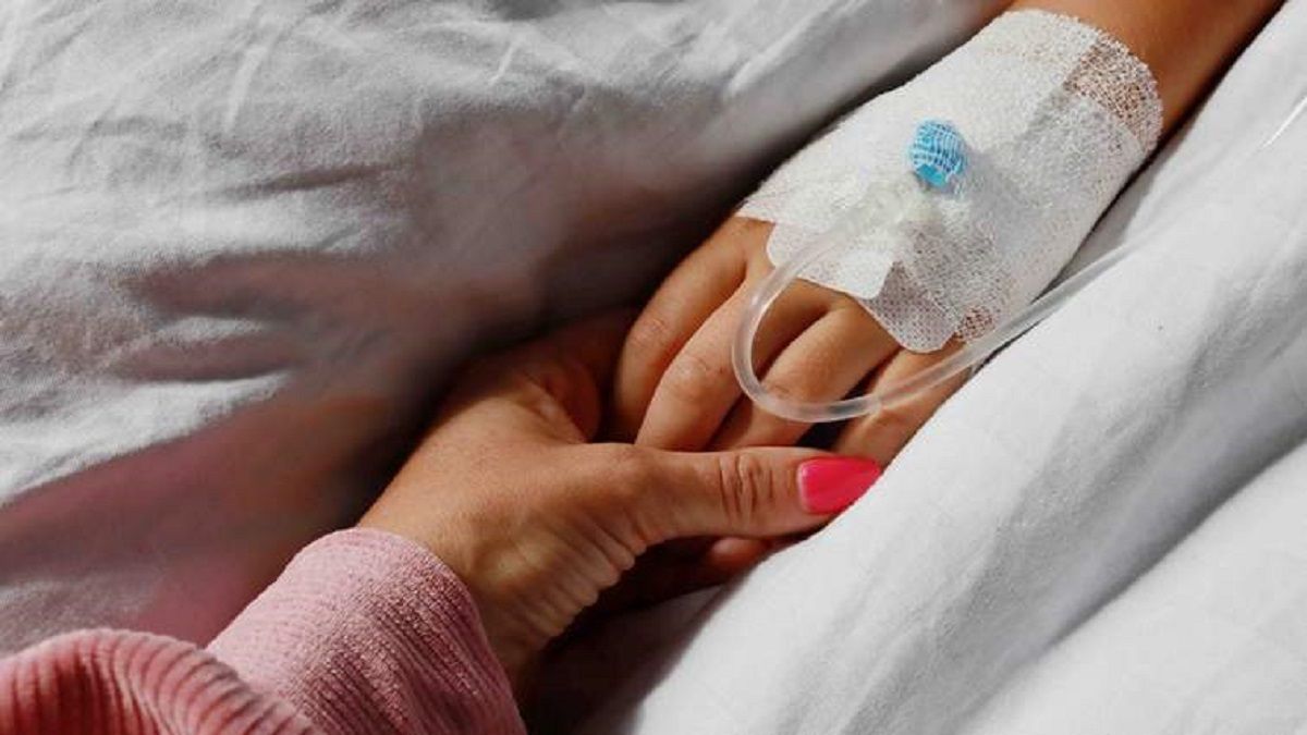 Кількість госпіталізованих з отруєнням у львівському ліцеї зросла до 17