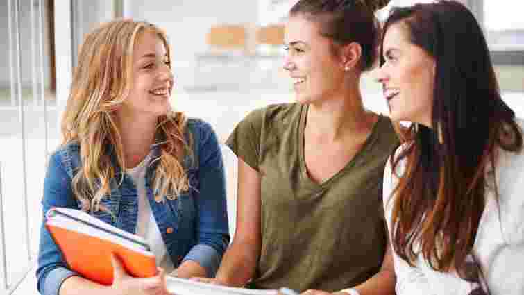 Третина київських школярів вважають рідною мовою російську