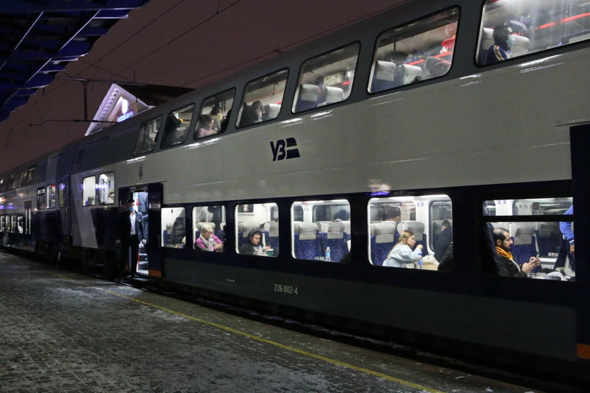 «Укрзалізниця» закупить двоповерхові вагони у 2026 році