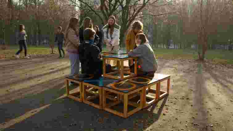 Школярі облаштували спільний громадський простір між двома ліцеями у Львові