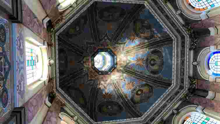 У Бережанах презентували відреставровані сецесійні розписи церкви Пресвятої Трійці