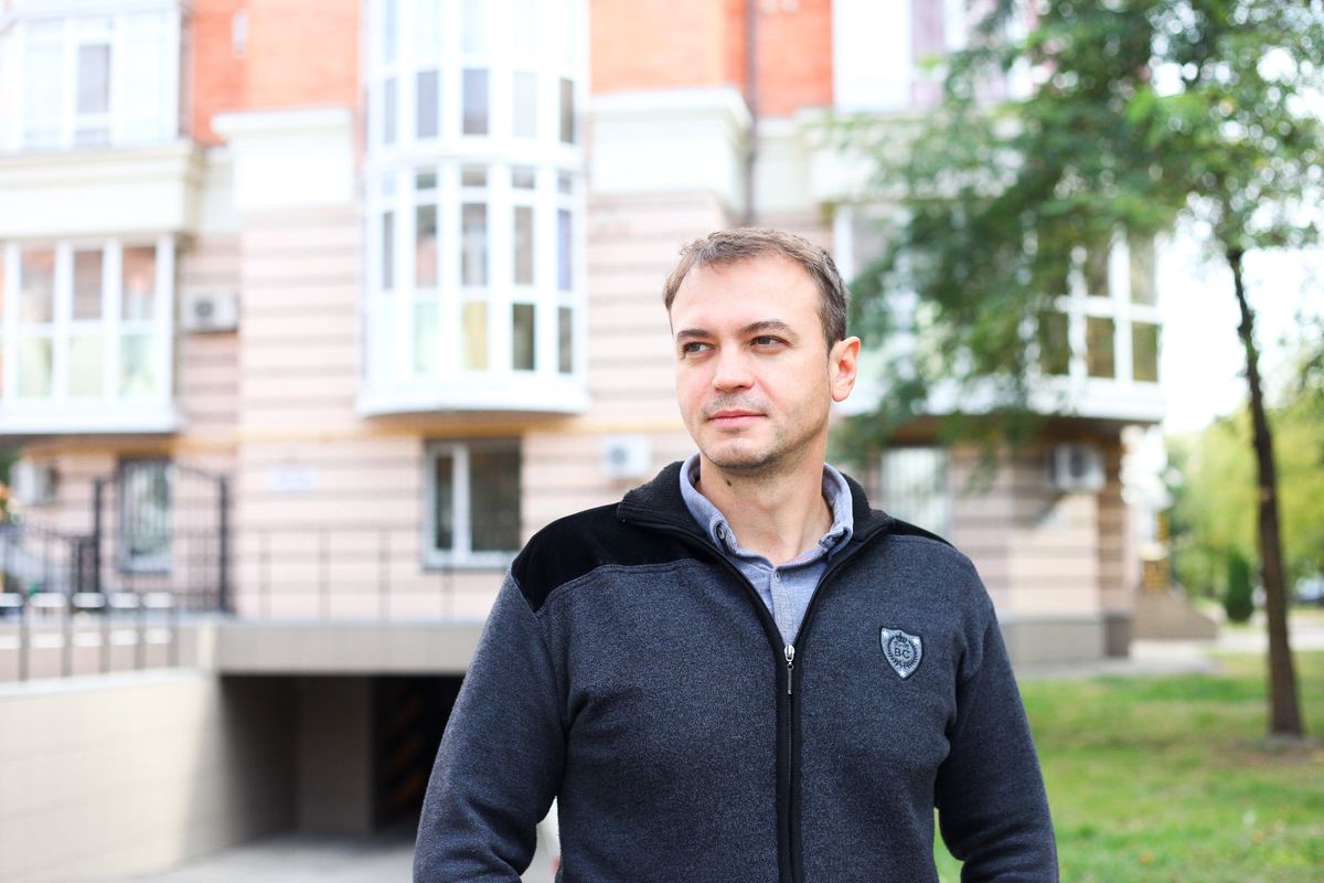 У Полтаві зареєстрували депутатом кандидата від «Слуги народу», який виїхав до США у 2022 році