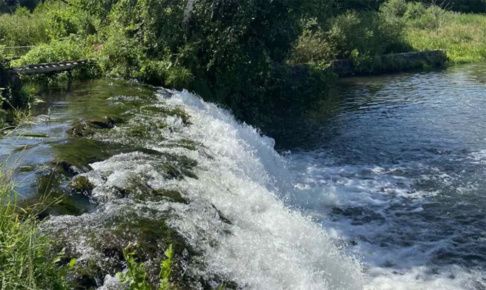 У Хмельницькій області виставили на продаж оздоровчий комплекс (фото Української універсальної біржі)