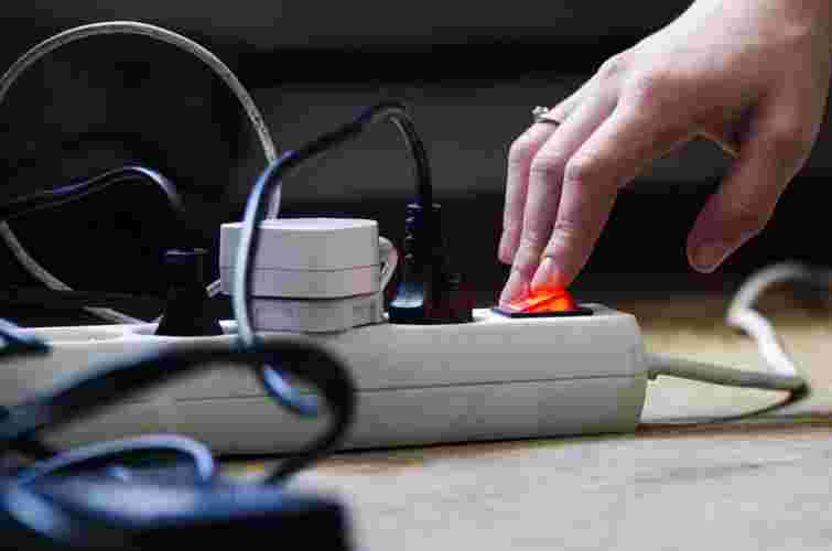 Блекаути не завадять роботі: як безперебійно працювати під час відключень світла 