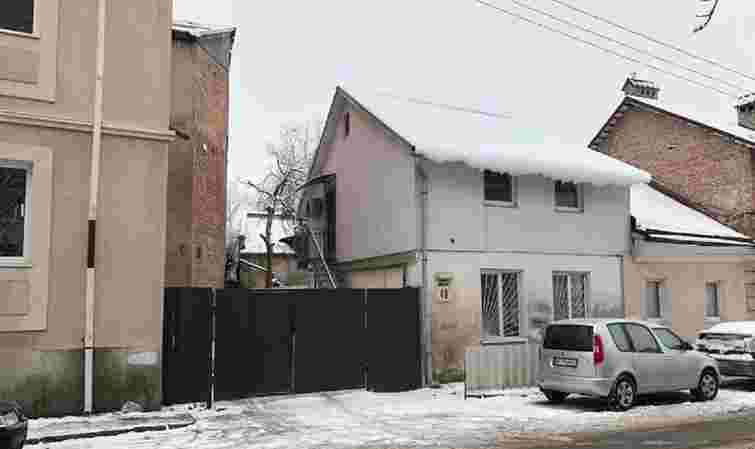 Суд виселив львів’янина з самовільно зайнятих приміщень на Підзамчі