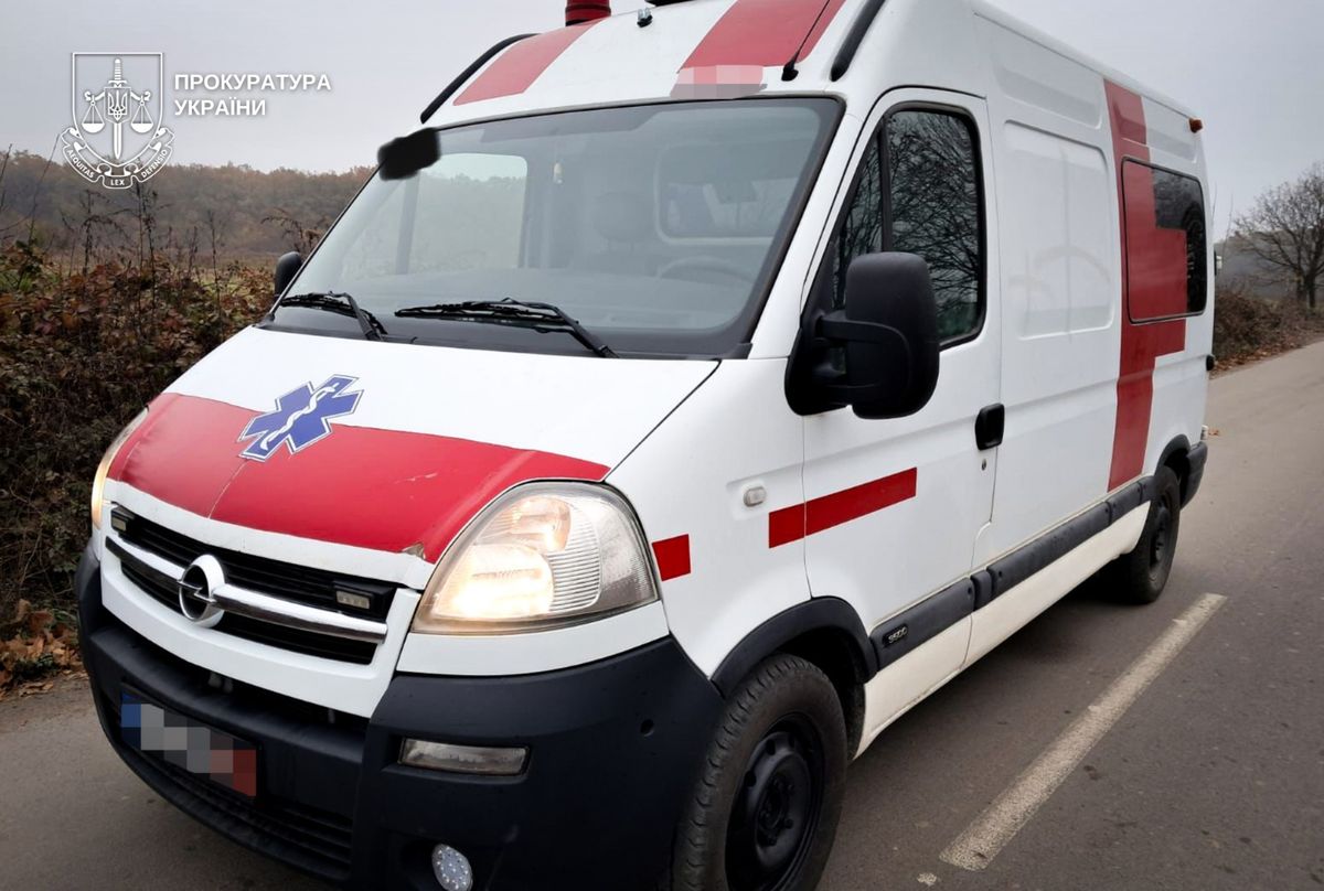 На Закарпатті судять директора благодійного фонду за продаж ввезених для ЗСУ автомобілів
