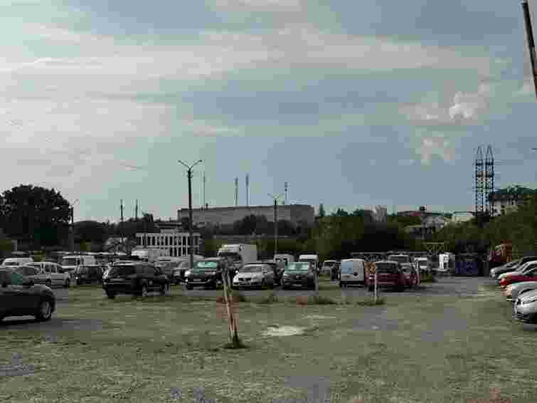 Ділянку під будівництво паркінгу на Сихові передали в оренду за 4,5 млн грн