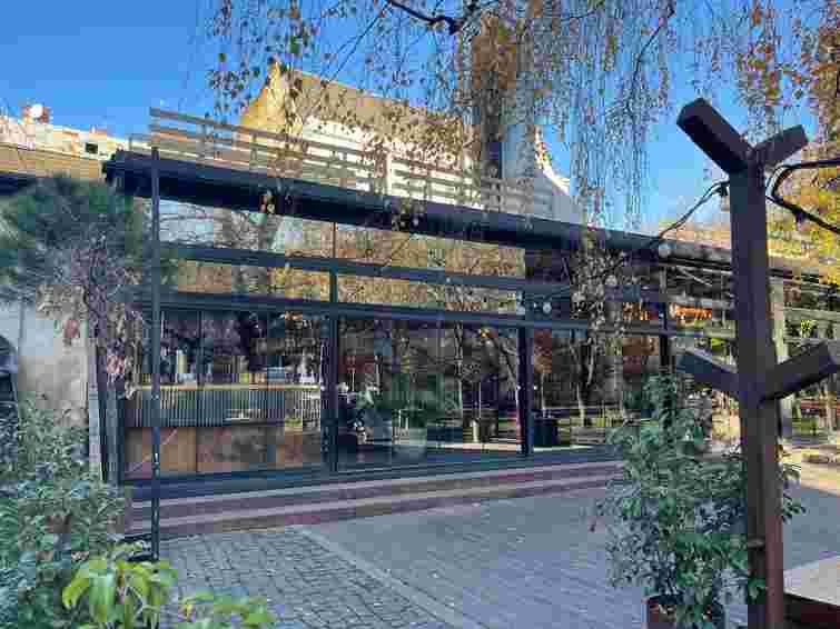 «!Фест» розширив літник ресторану у Бернардинському дворику та оформив його у власність