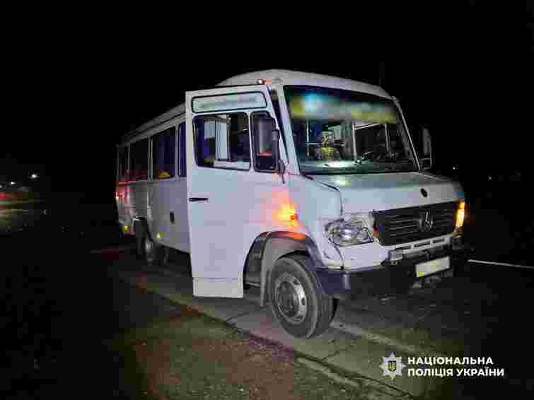 Неподалік Рівного маршрутка на смерть збила пенсіонерку