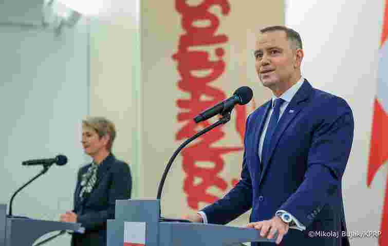 Навроцький заявив, що більше не підписуватиме закони щодо підтримки українців у Польщі 