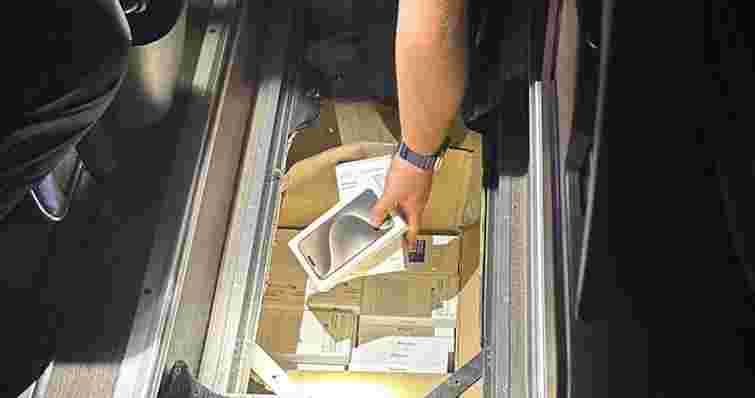 Водія рейсового автобуса із Львівщини оштрафували на 2,8 млн грн за контрабанду техніки