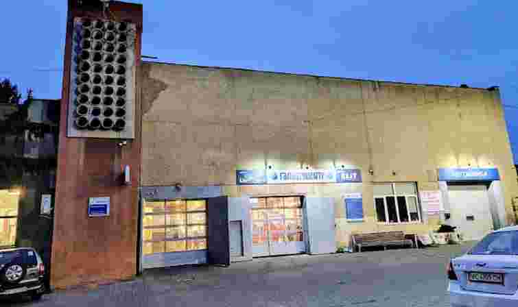 Верховний Суд відмовився повернути громаді майно автосервісу у Львові