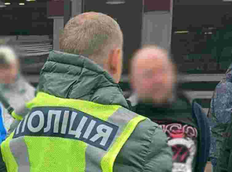 Поліція затримала киянина, який за 25 тис. доларів продавав посади в СБУ