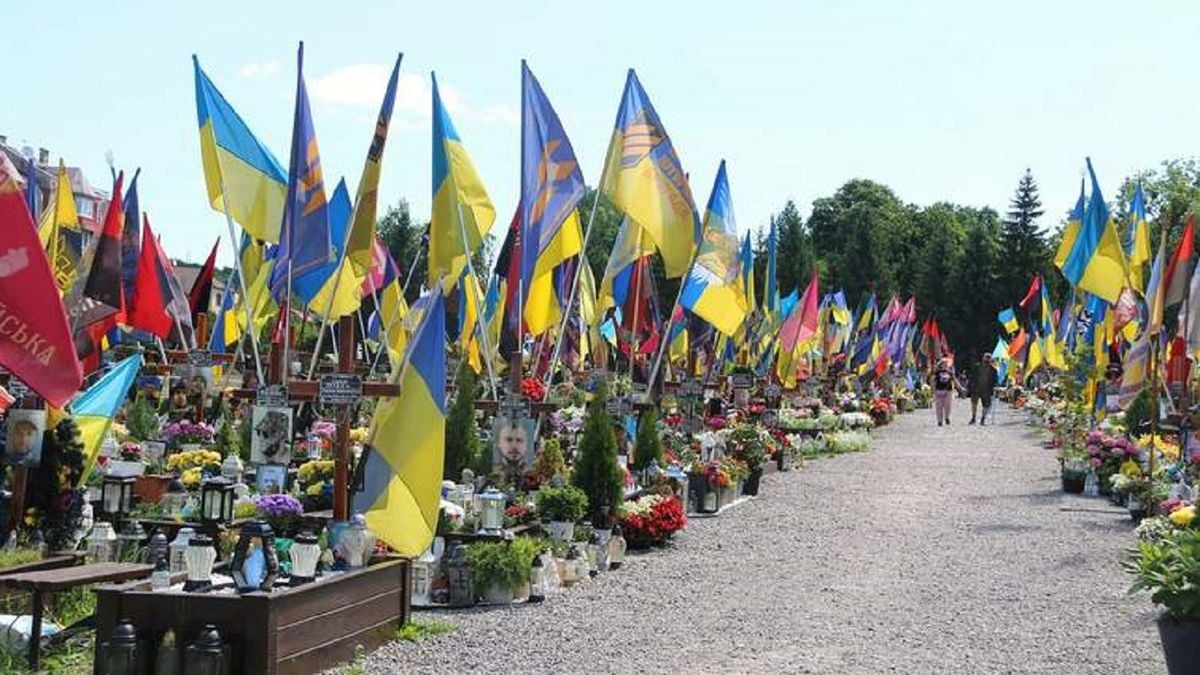 На головному військовому кладовищі у Львові залишилось лише 20 місць