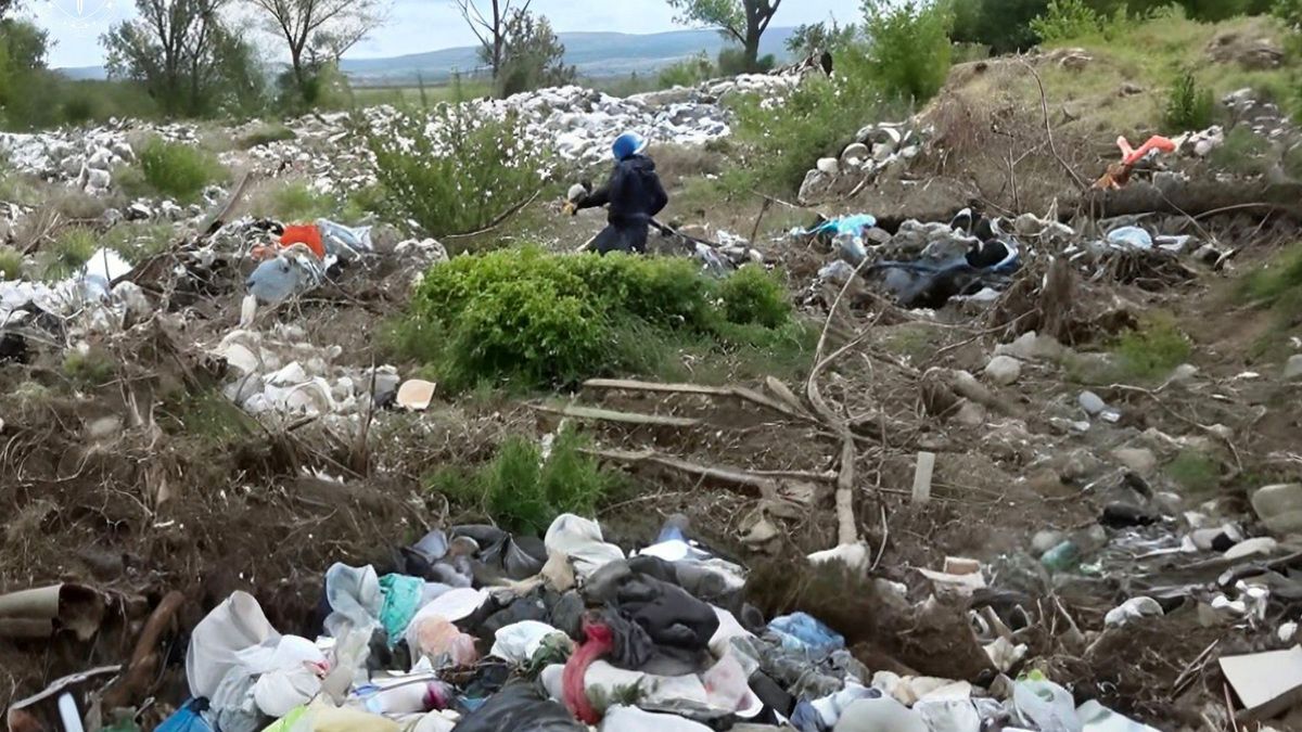 Громада на Львівщині сплатить мільйон гривень за стихійне сміттєзвалище
