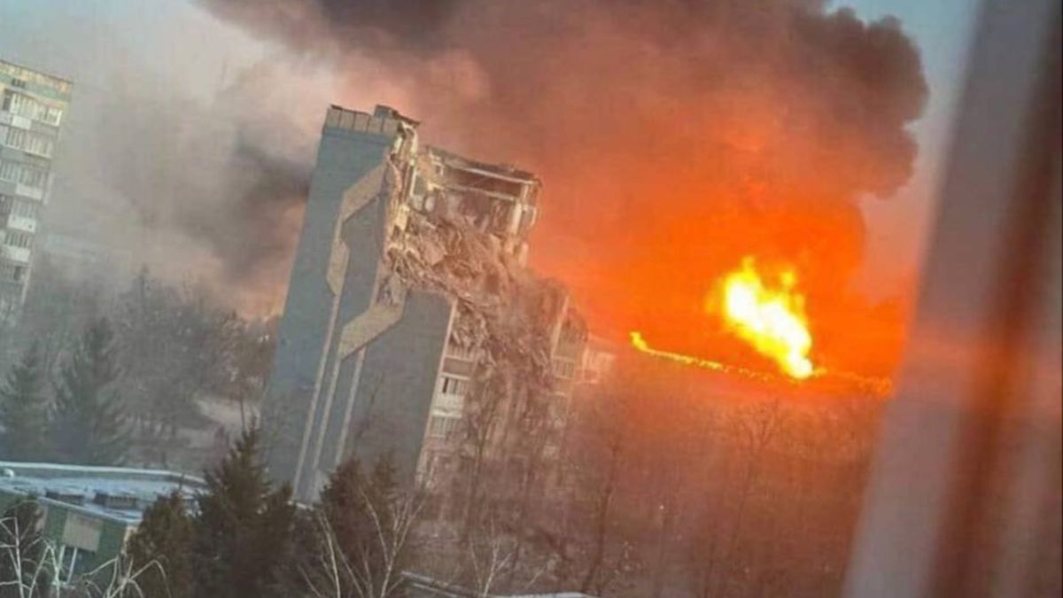 Росіяни завдали ударів по багатоповерхівках у Тернополі