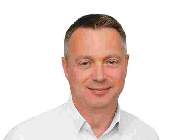 Директора Шепетівського во­до­ка­на­лу судили за переплату 500 тис. грн за службові авто