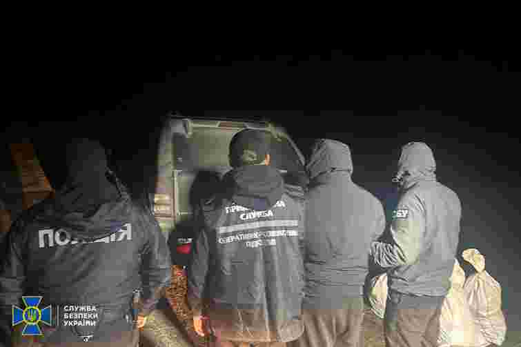 Біля кордону на Волині затримали переправника з чотирма ухилянтами 