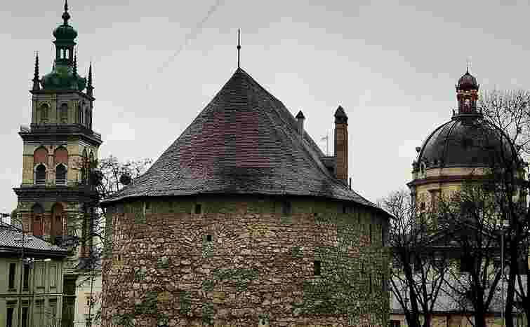 Верховний Суд скасував призупинення виселення спілки архітекторів з Порохової вежі у Львові