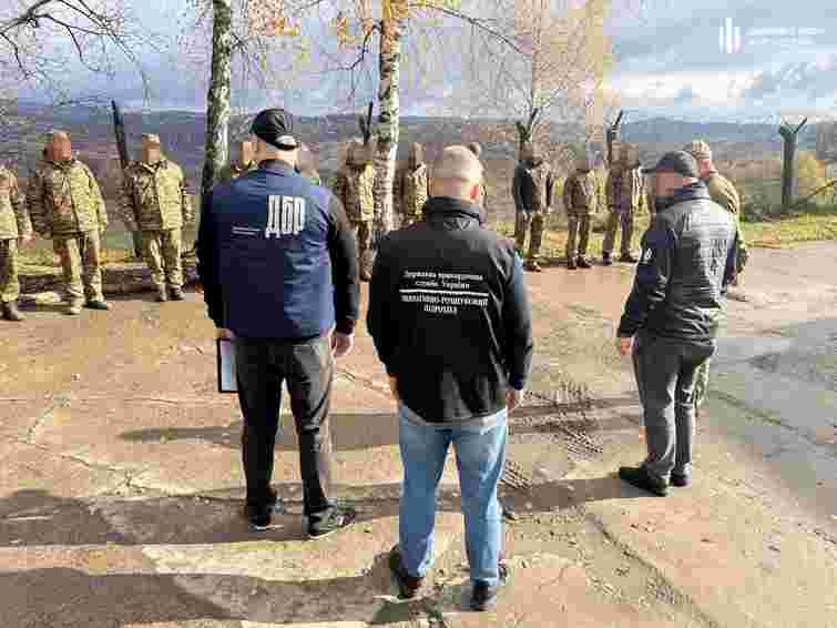 На Закарпатті затримали командира роти, який для втечі в ЄС переодягав ухилянтів у військових